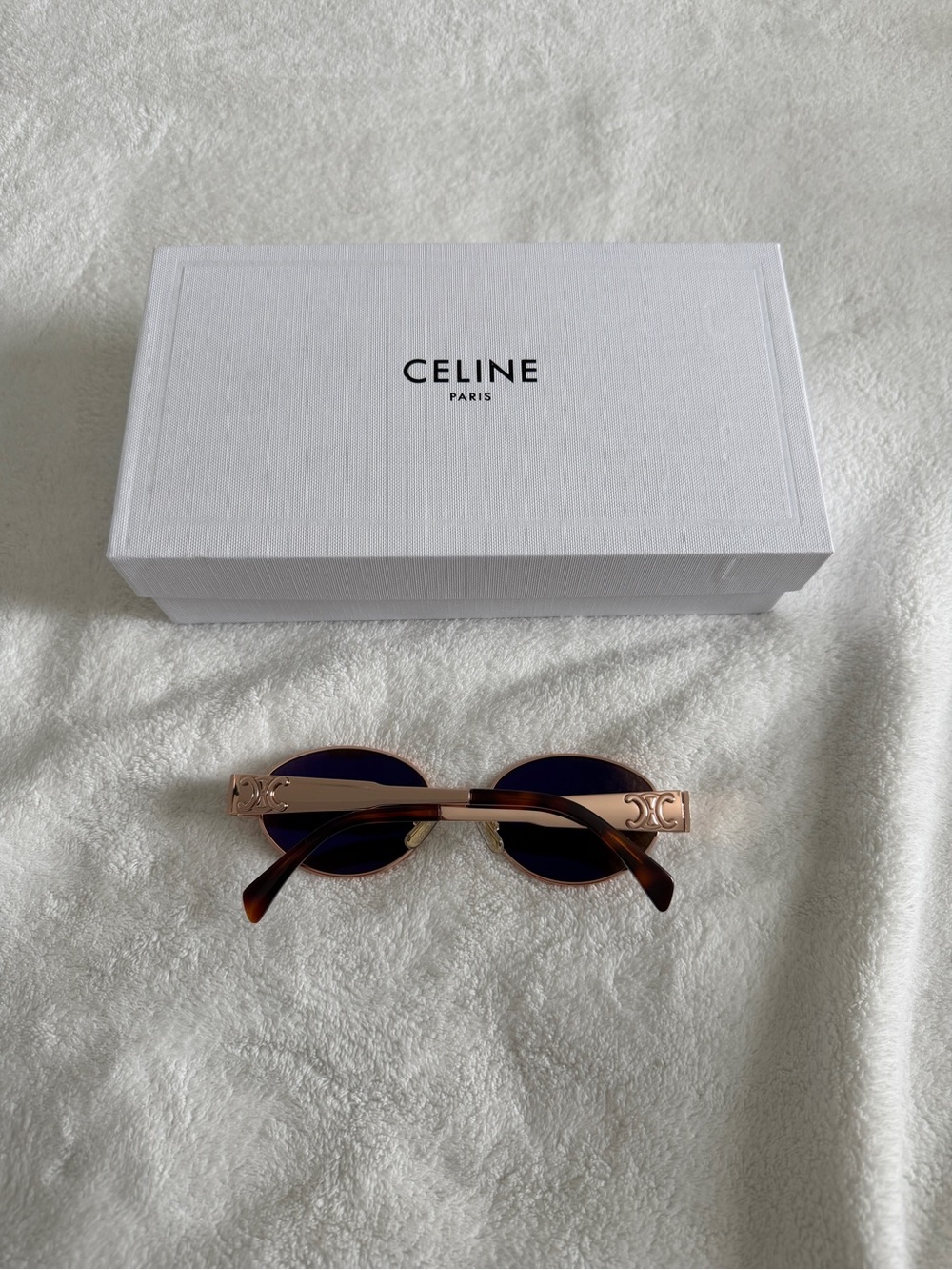 Celine Brown Leather Sunglasses Pouch with Gold Logo and Brown Lenses - Picture 6 of 7